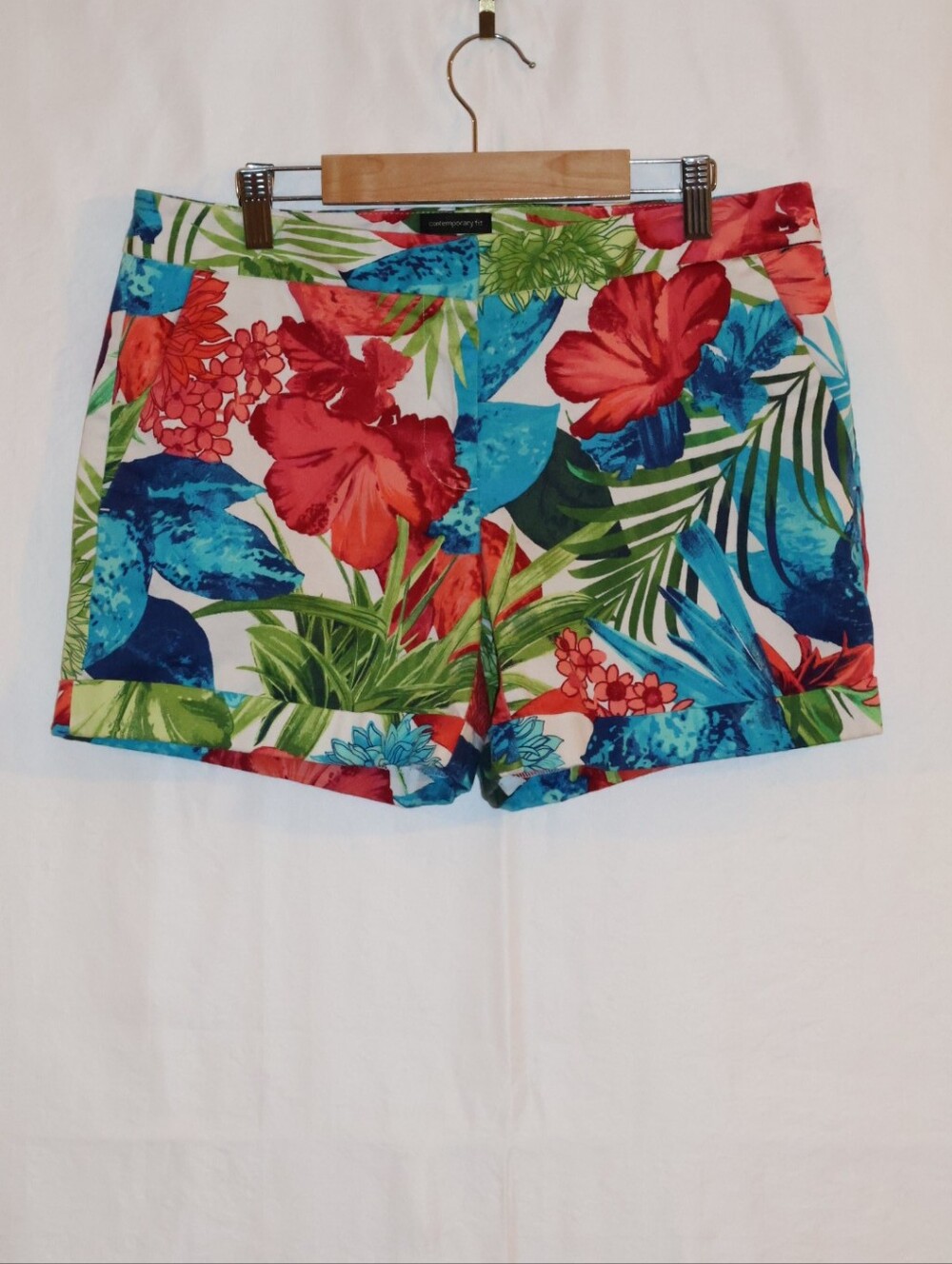 Attention Contemporary Fit Tropical Floral Shorts.